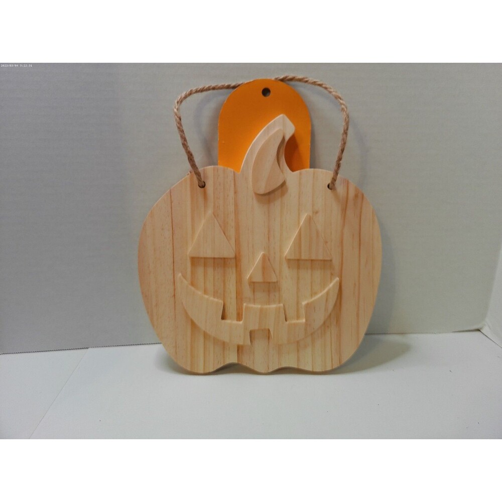 Mondo Llama  Jack-o-lantern Hanging Wooden Block crafting